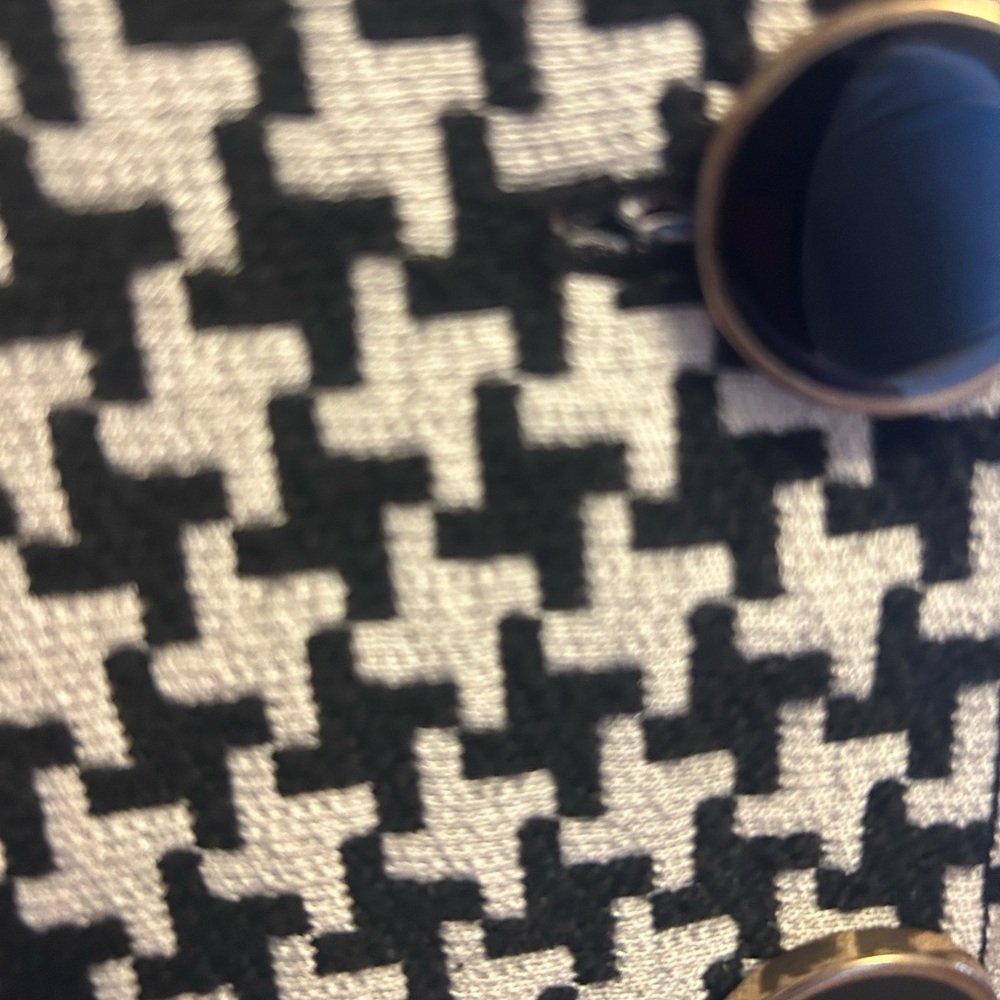 Kasper black and white houndstooth blazer jacket. Size 6 - Picture 4 of 5